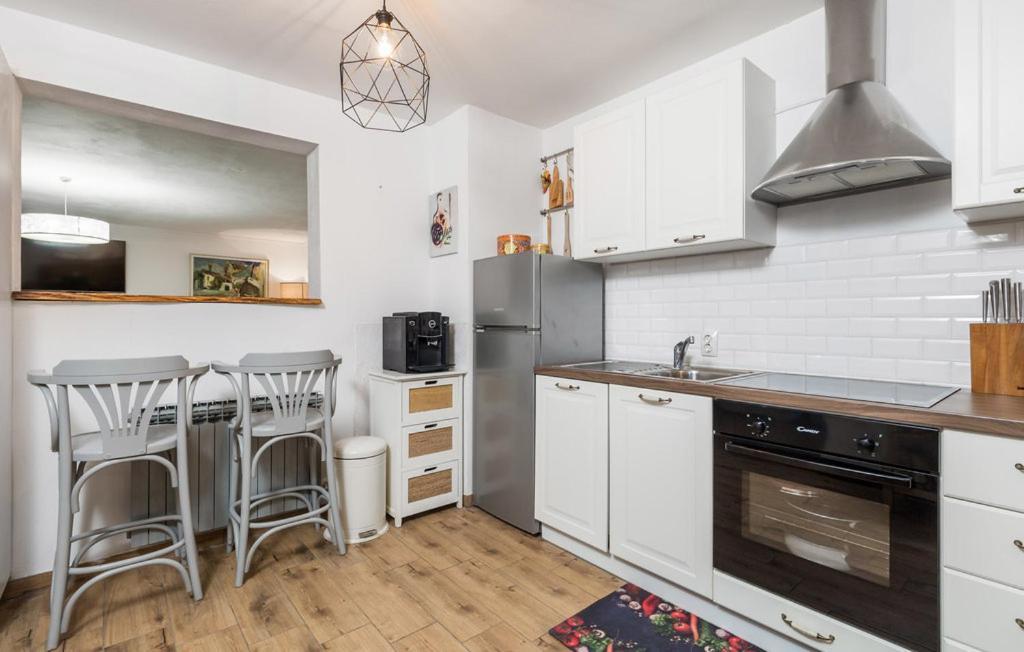 Toto I Lala Apartment *